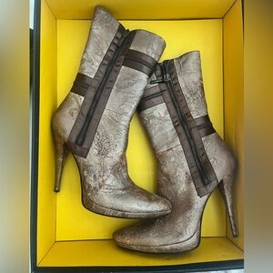 Debut designer never worn, heeled boots Original 425.00